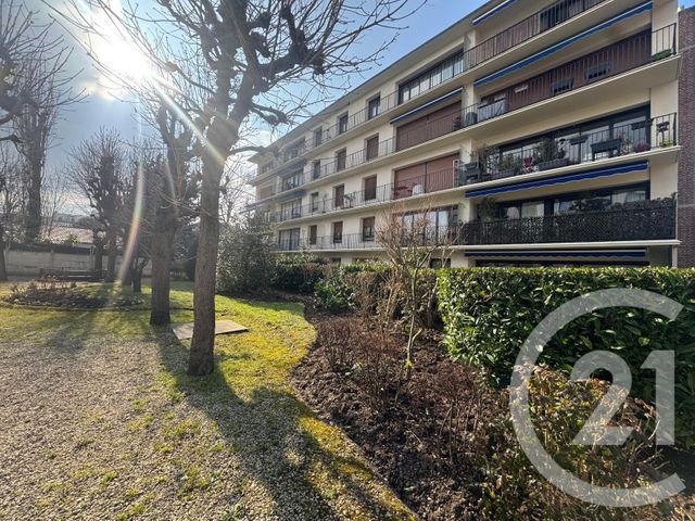 Appartement F2 à vendre - 2 pièces - 64,67 m2 - St Maur Des Fosses - 94 - ILE-DE-FRANCE