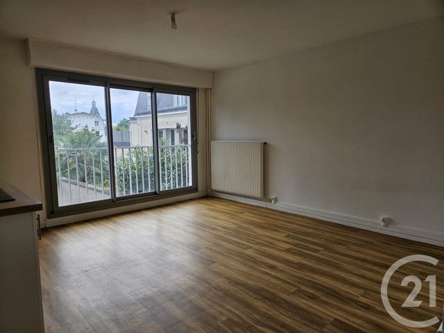 Appartement F1 à vendre - 1 pièce - 29,61 m2 - La Varenne St Hilaire - 94 - ILE-DE-FRANCE