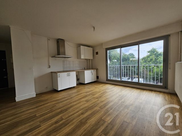 Appartement F1 à vendre - 1 pièce - 29,61 m2 - La Varenne St Hilaire - 94 - ILE-DE-FRANCE