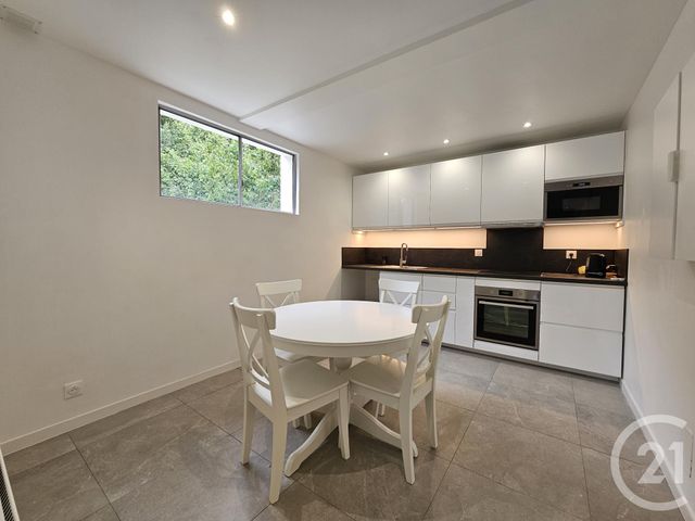 Maison &agrave; louer - 4 pi&egrave;ces - 83,60 m2 - La Varenne St Hilaire - 94 - ILE-DE-FRANCE