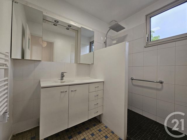 Maison &agrave; louer - 4 pi&egrave;ces - 83,60 m2 - La Varenne St Hilaire - 94 - ILE-DE-FRANCE