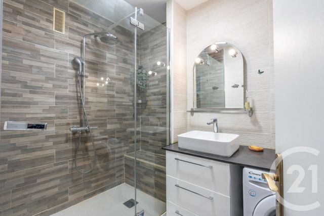 Appartement F3 à vendre - 3 pièces - 64,01 m2 - La Varenne St Hilaire - 94 - ILE-DE-FRANCE