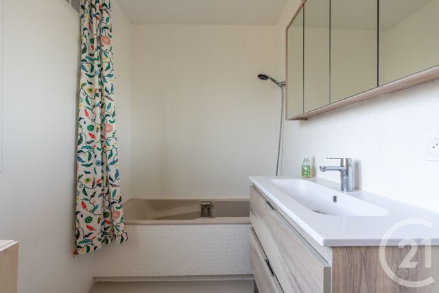 Appartement F3 &agrave; vendre - 3 pi&egrave;ces - 72,68 m2 - St Maur Des Fosses - 94 - ILE-DE-FRANCE