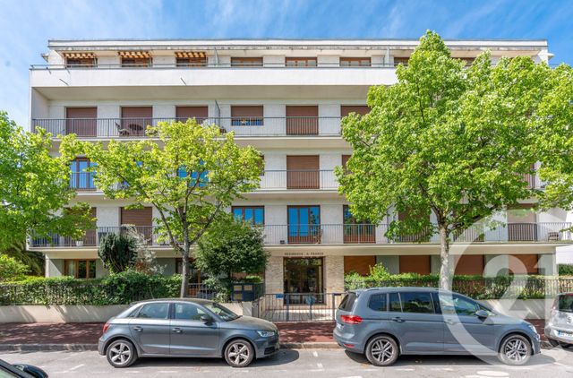 Appartement F3 à vendre ST MAUR DES FOSSES