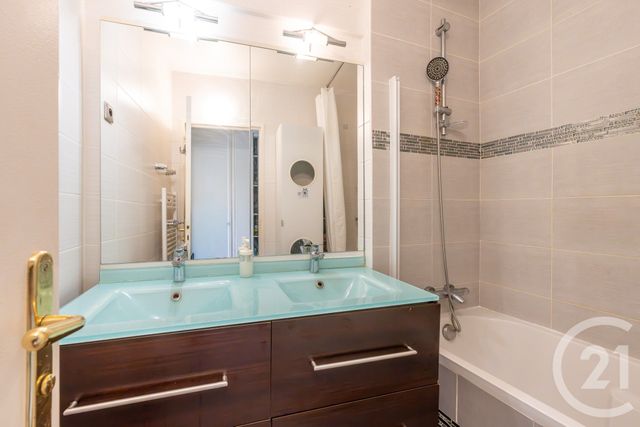 Appartement F4 &agrave; vendre - 4 pi&egrave;ces - 80 m2 - St Maur Des Fosses - 94 - ILE-DE-FRANCE