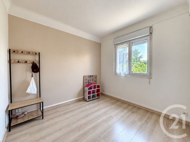 Maison &agrave; vendre - 5 pi&egrave;ces - 95 m2 - Ormesson Sur Marne - 94 - ILE-DE-FRANCE