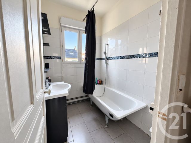 Maison &agrave; vendre - 5 pi&egrave;ces - 95 m2 - Ormesson Sur Marne - 94 - ILE-DE-FRANCE