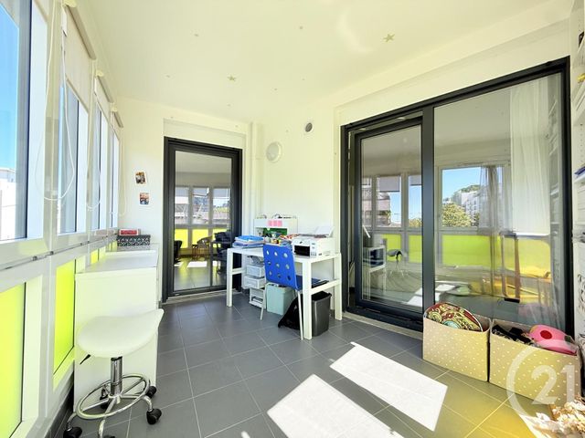 Appartement F3 &agrave; vendre - 3 pi&egrave;ces - 69,52 m2 - St Ouen - 93 - ILE-DE-FRANCE