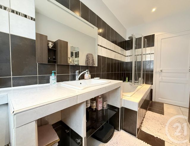 Appartement F4 &agrave; vendre - 3 pi&egrave;ces - 94,08 m2 - St Ouen - 93 - ILE-DE-FRANCE