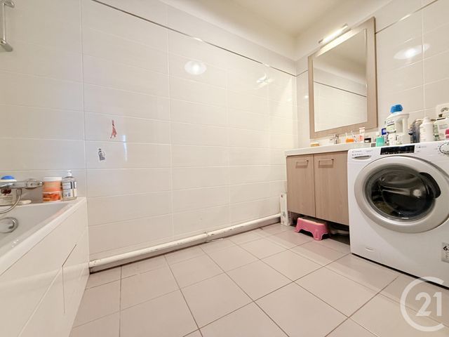 Appartement F3 &agrave; vendre - 3 pi&egrave;ces - 70,34 m2 - St Ouen - 93 - ILE-DE-FRANCE