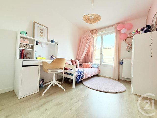 Appartement F4 &agrave; vendre - 4 pi&egrave;ces - 80,31 m2 - St Ouen - 93 - ILE-DE-FRANCE