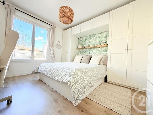 Appartement F4 &agrave; vendre - 4 pi&egrave;ces - 80,31 m2 - St Ouen - 93 - ILE-DE-FRANCE