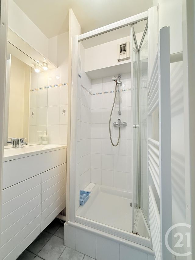 Appartement &agrave; vendre - 5 pi&egrave;ces - 99,58 m2 - St Ouen - 93 - ILE-DE-FRANCE