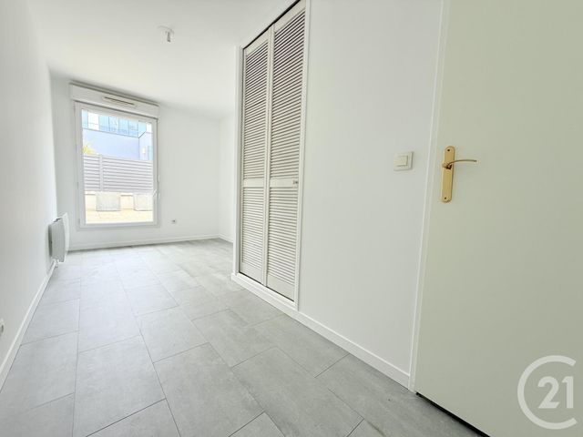 Appartement &agrave; vendre - 5 pi&egrave;ces - 99,58 m2 - St Ouen - 93 - ILE-DE-FRANCE