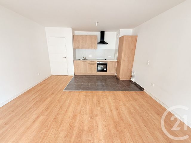 Appartement F3 &agrave; louer - 3 pi&egrave;ces - 59,43 m2 - La Plaine St Denis - 93 - ILE-DE-FRANCE