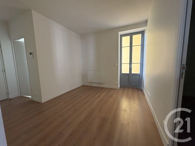 Appartement F2 &agrave; louer - 2 pi&egrave;ces - 48 m2 - Nice - 06 - PROVENCE-ALPES-COTE-D-AZUR