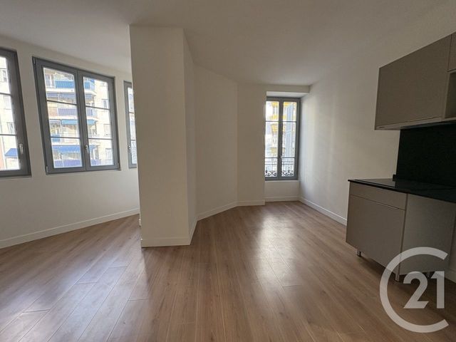 Appartement F2 &agrave; louer - 2 pi&egrave;ces - 48 m2 - Nice - 06 - PROVENCE-ALPES-COTE-D-AZUR