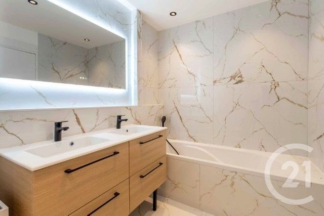 Appartement F4 à vendre - 4 pièces - 94 m2 - Nice - 06 - PROVENCE-ALPES-COTE-D-AZUR