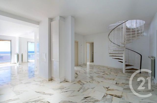 Appartement F4 à vendre - 4 pièces - 165 m2 - Villefranche Sur Mer - 06 - PROVENCE-ALPES-COTE-D-AZUR