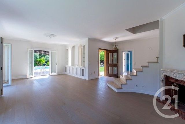 Maison &agrave; vendre - 8 pi&egrave;ces - 189 m2 - Villefranche Sur Mer - 06 - PROVENCE-ALPES-COTE-D-AZUR