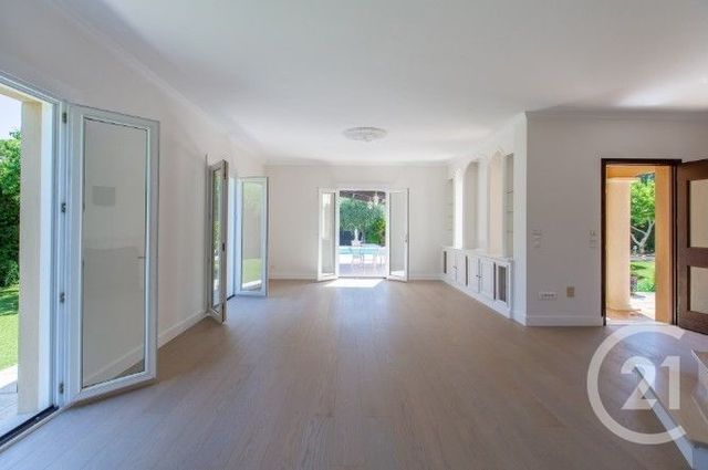 Maison &agrave; vendre - 8 pi&egrave;ces - 189 m2 - Villefranche Sur Mer - 06 - PROVENCE-ALPES-COTE-D-AZUR