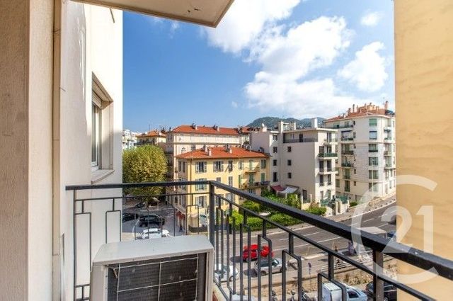 Appartement F3 à vendre - 3 pièces - 83 m2 - Nice - 06 - PROVENCE-ALPES-COTE-D-AZUR