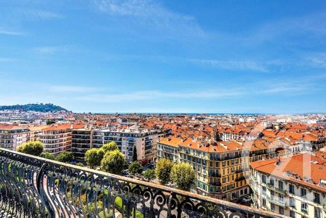 Appartement F5 à vendre - 5 pièces - 242 m2 - Nice - 06 - PROVENCE-ALPES-COTE-D-AZUR