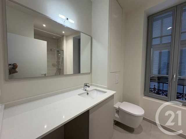 Appartement F2 à louer - 2 pièces - 39 m2 - Nice - 06 - PROVENCE-ALPES-COTE-D-AZUR