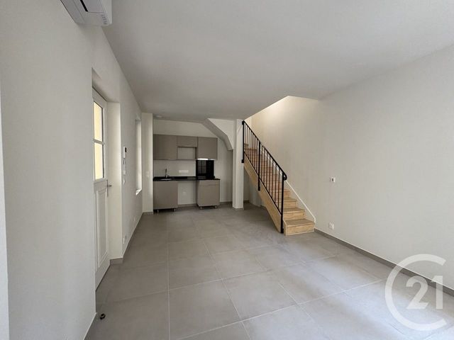 Appartement &agrave; louer - 2 pi&egrave;ces - 45,10 m2 - Nice - 06 - PROVENCE-ALPES-COTE-D-AZUR