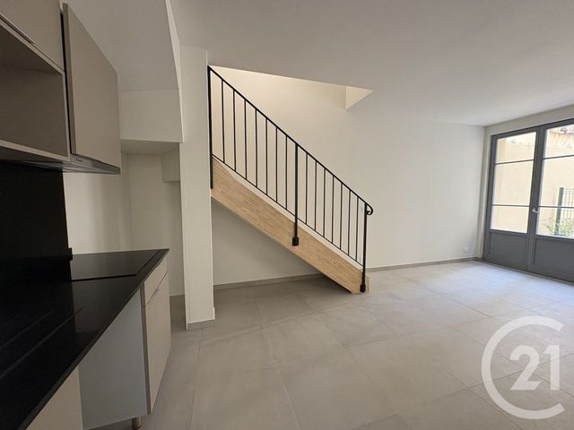 Appartement &agrave; louer - 2 pi&egrave;ces - 45,10 m2 - Nice - 06 - PROVENCE-ALPES-COTE-D-AZUR