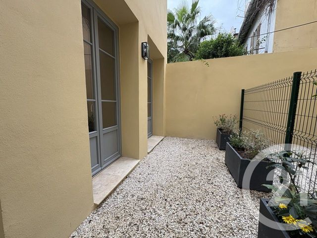 Appartement &agrave; louer - 2 pi&egrave;ces - 45,10 m2 - Nice - 06 - PROVENCE-ALPES-COTE-D-AZUR