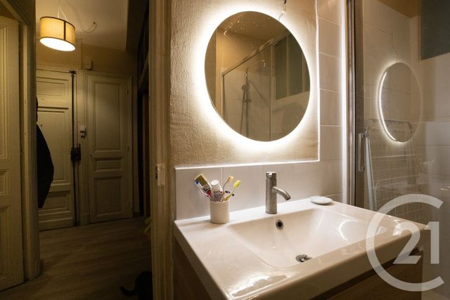 Appartement &agrave; louer - 2 pi&egrave;ces - 31,21 m2 - Nice - 06 - PROVENCE-ALPES-COTE-D-AZUR