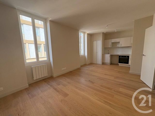 Appartement F2 &agrave; louer - 2 pi&egrave;ces - 38 m2 - Nice - 06 - PROVENCE-ALPES-COTE-D-AZUR