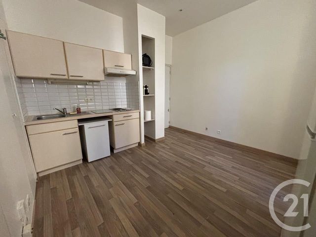 Appartement F1 &agrave; louer - 1 pi&egrave;ce - 14,42 m2 - Nice - 06 - PROVENCE-ALPES-COTE-D-AZUR