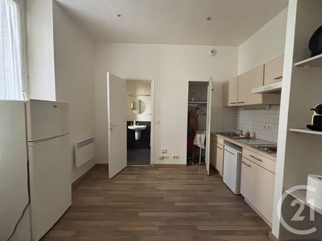 Appartement F1 &agrave; louer - 1 pi&egrave;ce - 14,42 m2 - Nice - 06 - PROVENCE-ALPES-COTE-D-AZUR