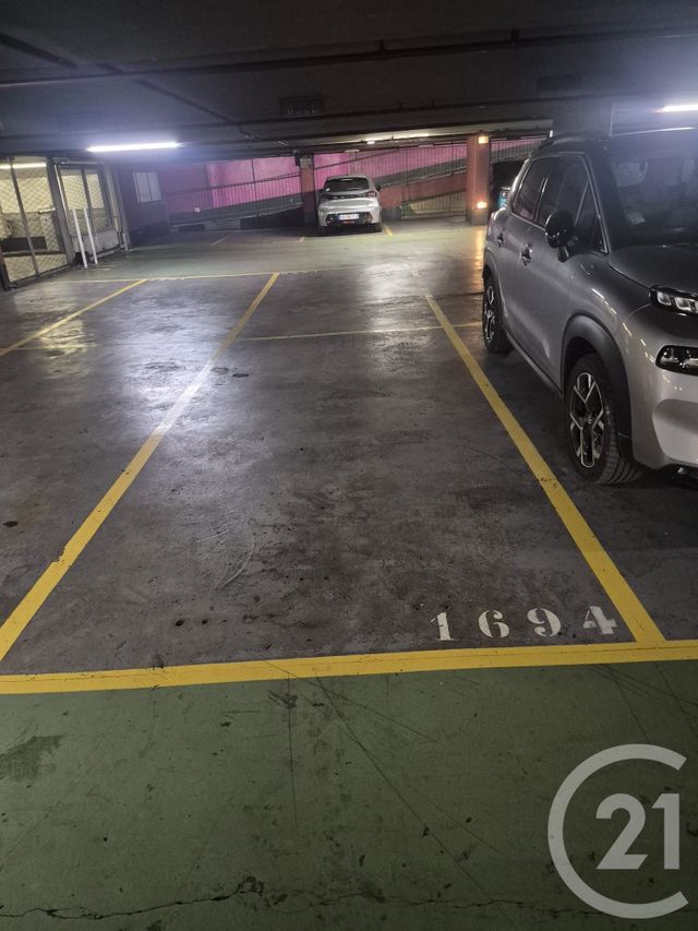 Parking &agrave; vendre - 12 m2 - Nice - 06 - PROVENCE-ALPES-COTE-D-AZUR