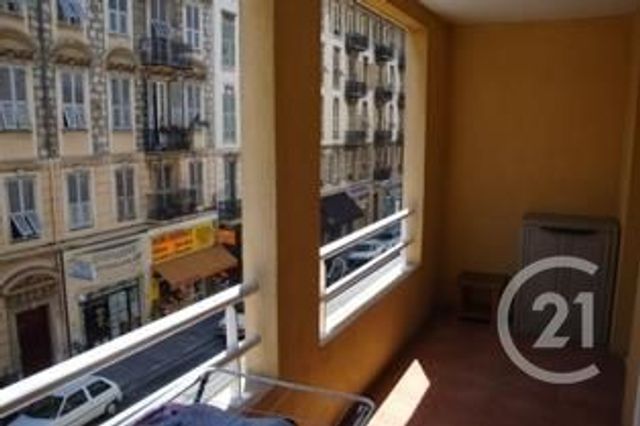 Appartement F1 &agrave; louer - 1 pi&egrave;ce - 30,15 m2 - Nice - 06 - PROVENCE-ALPES-COTE-D-AZUR