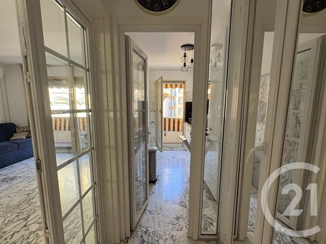 Appartement F2 &agrave; louer - 2 pi&egrave;ces - 46 m2 - Nice - 06 - PROVENCE-ALPES-COTE-D-AZUR