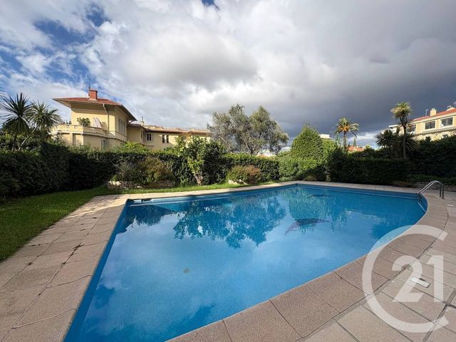 Appartement F1 &agrave; louer - 1 pi&egrave;ce - 15 m2 - Nice - 06 - PROVENCE-ALPES-COTE-D-AZUR
