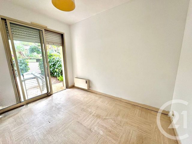 Appartement F1 &agrave; louer - 1 pi&egrave;ce - 15 m2 - Nice - 06 - PROVENCE-ALPES-COTE-D-AZUR