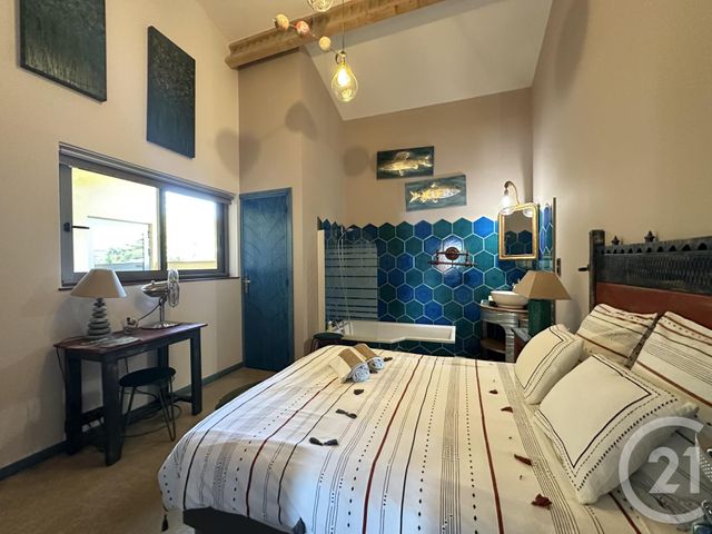 Appartement F5 &agrave; vendre - 6 pi&egrave;ces - 98,13 m2 - St Cyr Sur Mer - 83 - PROVENCE-ALPES-COTE-D-AZUR