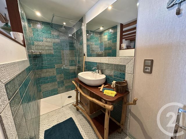 Appartement F5 &agrave; vendre - 6 pi&egrave;ces - 98,13 m2 - St Cyr Sur Mer - 83 - PROVENCE-ALPES-COTE-D-AZUR