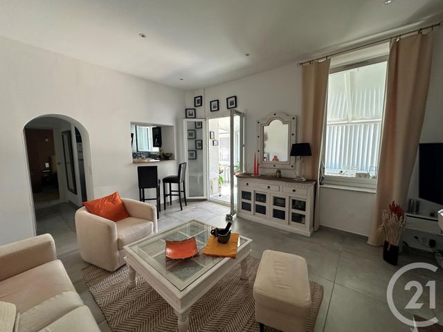 Appartement F2 &agrave; vendre - 2 pi&egrave;ces - 70 m2 - Le Castellet - 83 - PROVENCE-ALPES-COTE-D-AZUR