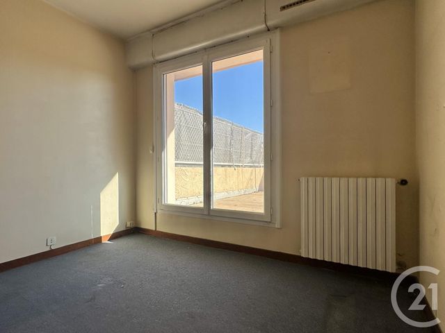 Appartement F3 à vendre - 3 pièces - 63 m2 - Sanary Sur Mer - 83 - PROVENCE-ALPES-COTE-D-AZUR