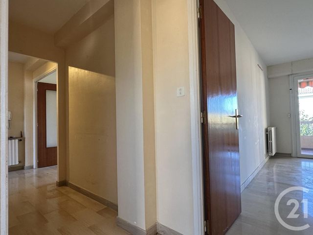 Appartement F3 à vendre - 3 pièces - 63 m2 - Sanary Sur Mer - 83 - PROVENCE-ALPES-COTE-D-AZUR