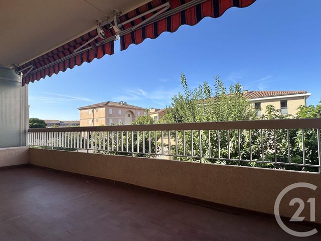 Appartement F3 à vendre - 3 pièces - 63 m2 - Sanary Sur Mer - 83 - PROVENCE-ALPES-COTE-D-AZUR