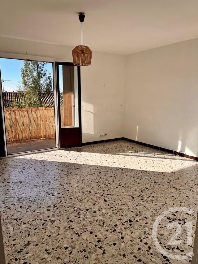 Appartement F4 &agrave; vendre - 4 pi&egrave;ces - 83 m2 - St Cyr Sur Mer - 83 - PROVENCE-ALPES-COTE-D-AZUR