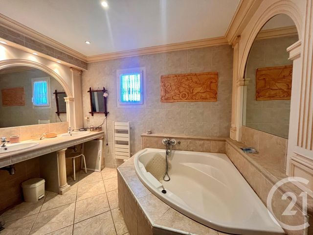 Maison &agrave; vendre - 5 pi&egrave;ces - 165 m2 - St Cyr Sur Mer - 83 - PROVENCE-ALPES-COTE-D-AZUR