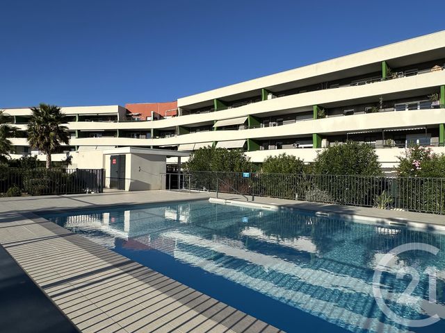 Appartement F4 à vendre - 4 pièces - 79 m2 - St Cyr Sur Mer - 83 - PROVENCE-ALPES-COTE-D-AZUR