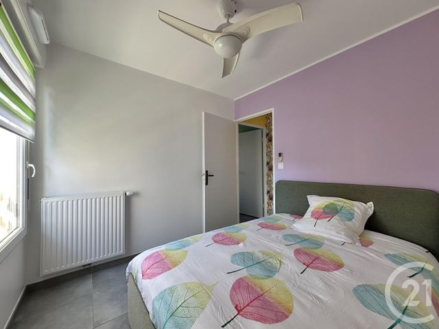 Appartement F4 à vendre - 4 pièces - 79 m2 - St Cyr Sur Mer - 83 - PROVENCE-ALPES-COTE-D-AZUR